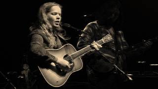 Celebrity Billy Strings - Full Show Live (w/Guest Edgar Winter) @ Bridgestone Arena, Nashville, TN - 2/20/26 Profile