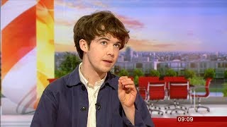 Alex Lawther OLD BOYS Interview 19/02/2019 [ with subtitles ]