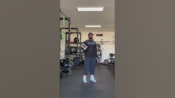 Dumbbell Isometric Alternating Bicep Curl