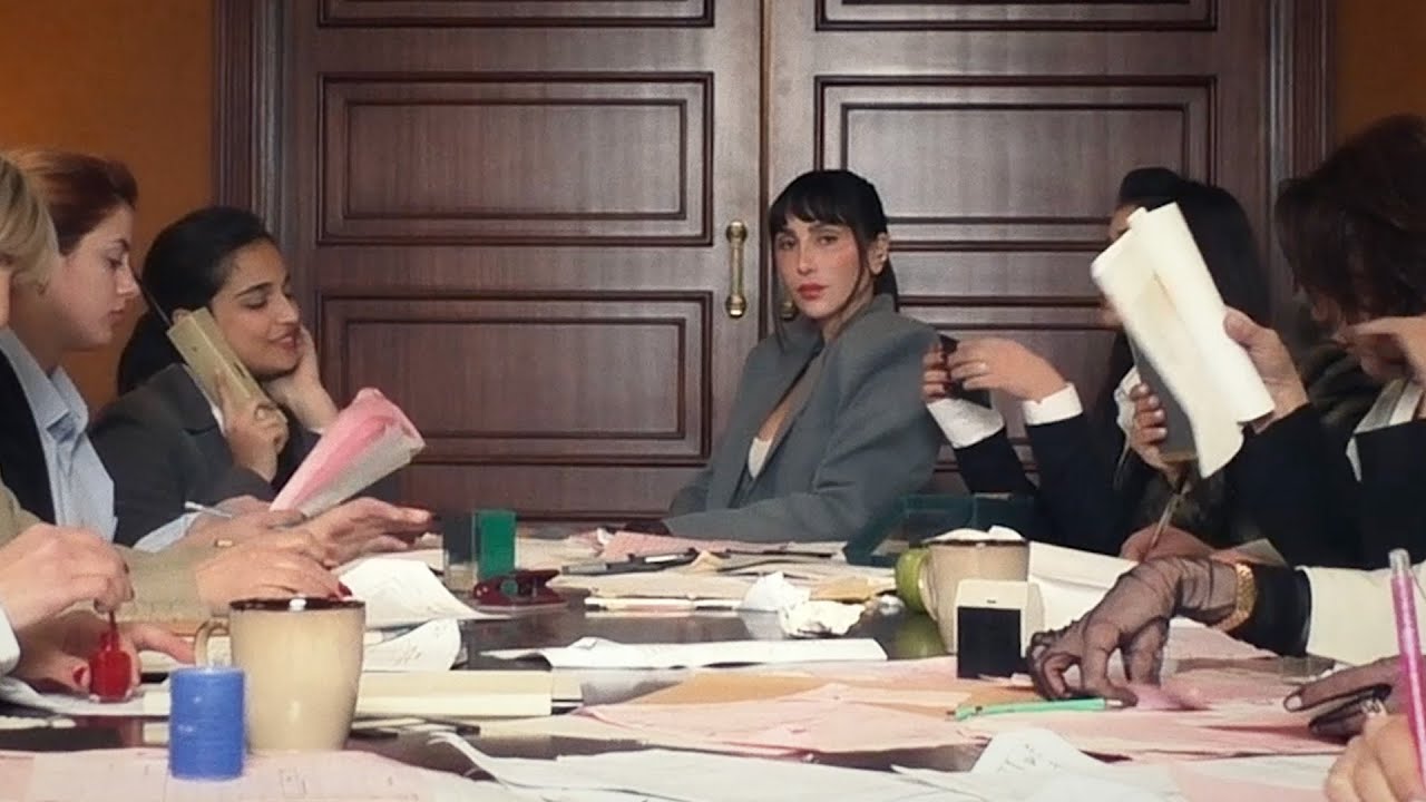 Dana Hourani - Ma Byenkhaf Alayi (Official Video)