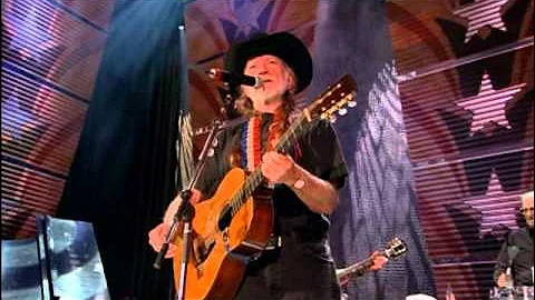 Willie Nelson - Good Hearted Woman (Live at Farm Aid 2003)