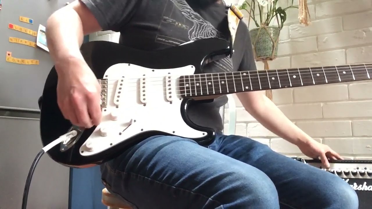 Silvertone Stratocaster Demo