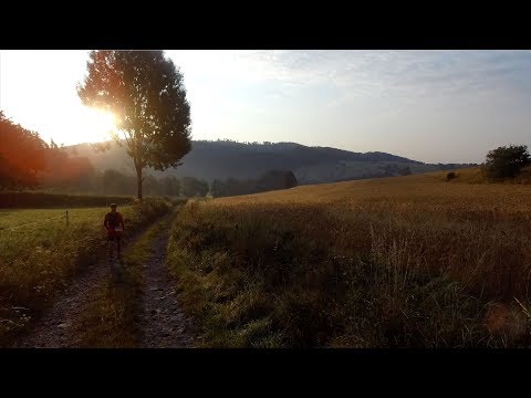 Wideo: 17-latek Bije Rekordy I Wspina Się Na Wszystkie 7 Szczytów - Matador Network