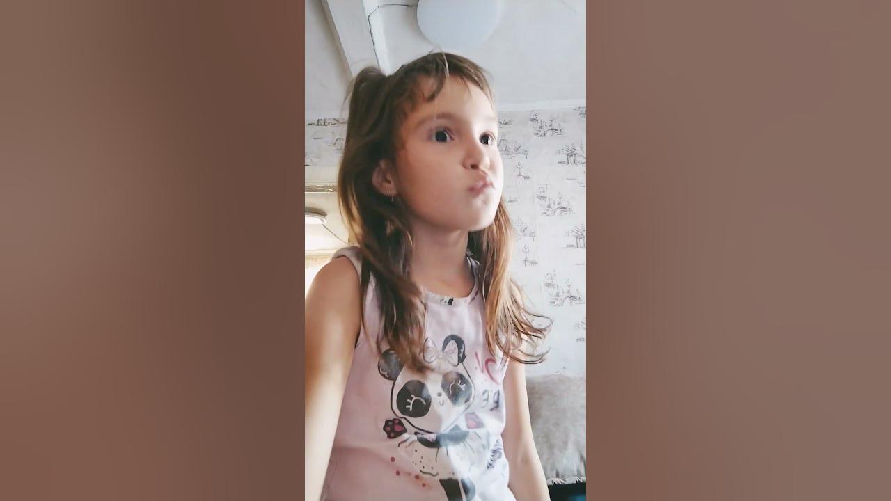 моя дочь родела девочку но я её удочерила и она выросла и я и её люблю ...
