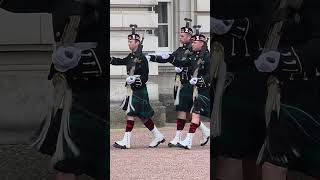 Watch Royal Regiment of Scotland drill at Buckingham Duty