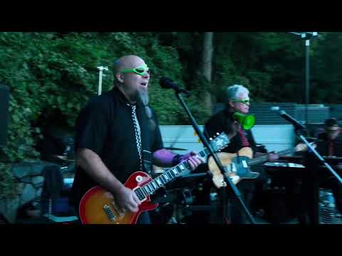 Video of The Georgia 5: 80’s Dance Party - YouTube thumbnail