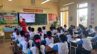 Phần khởi động vui nhộn, sáng tạo trong tiết sinh hoạt lớp 5C - Cô giáo Nguyễn Thị Yến.