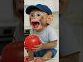 قرد كيوت قرد مشاكس قرد مضحك قرد يأكل تفاح قرد صغير Monkey 