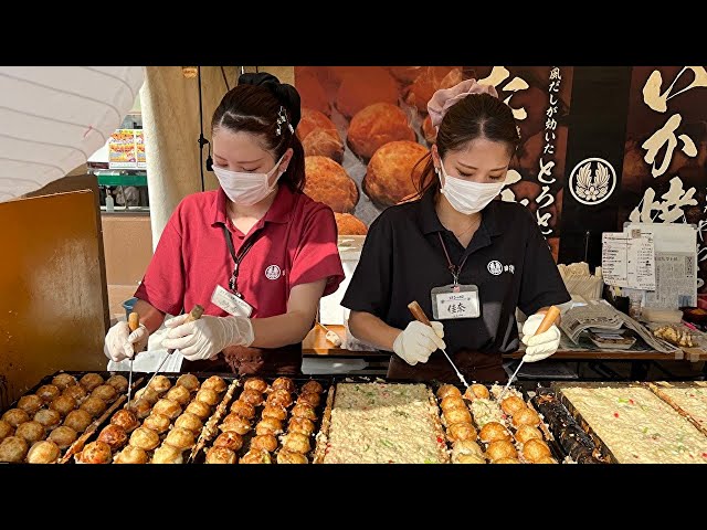 Japanese street food Takoyaki 