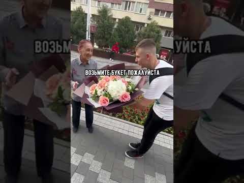 Лучшие цветы в подарок для сестры