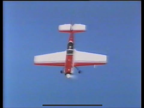 Sukhoi Su-26 - Australian Bicentennial Air Show