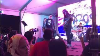 Berbunga Suci hiasan diri Dinamik