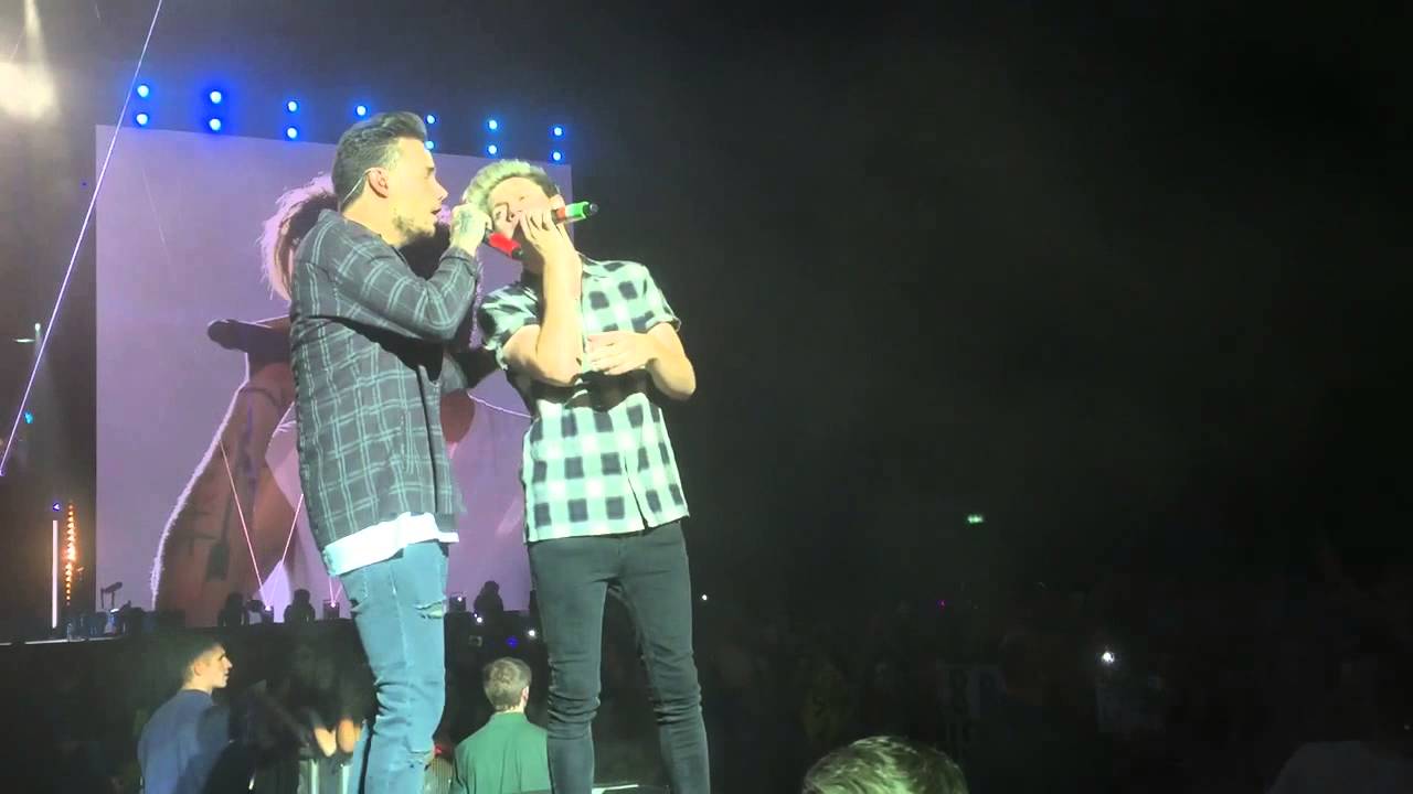One Direction - Act My Age / OTRA Dublin, Ireland 17/10/15
