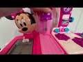 Just Play Minnie Mouse Flippin Fun Kitchen