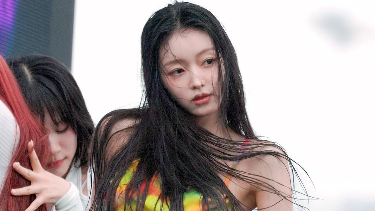 240707 유아 Yooa solo : 숲의 아이 (Bon Voyage)  무대 @ 워터밤 서울 WATERBOMB SEOUL 2024 | Plumia (4K 60p)