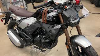Kp master 200cc 6 speed new cafe style ! Nice looking bike