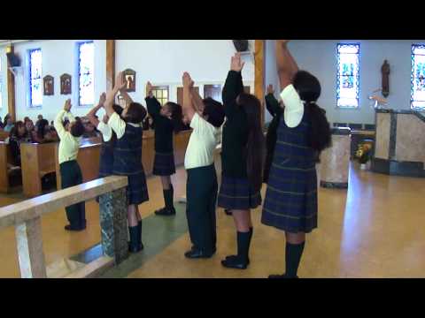 1210 Student Mass 2011 02