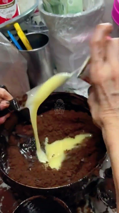 Thai Sticky Choco from Viral Cocoa Amma! #thaistreetfood #shorts #viralstreetfood