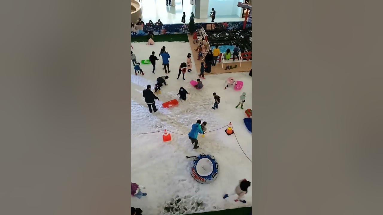 maen salju di ccm cilegon 