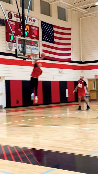 Washed Ex- Pro Hooper Commentates His Men’s League Game 🏀   #basketball #basketballshorts #foryou