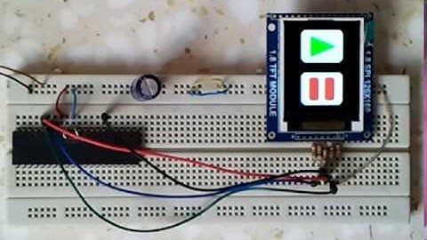 PIC18F4550 Microcontroller with ST7735 SPI TFT Display