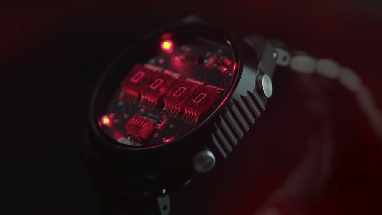 セグがアニメーションで動く！レトロを追求したメカニクルな腕時計