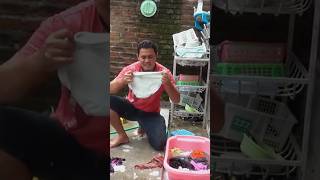 wong wedok kerjo wong Lanang gak kerjo Yo dadi babu #shorts #lucu #hiburan #ngakak #jawakomedi