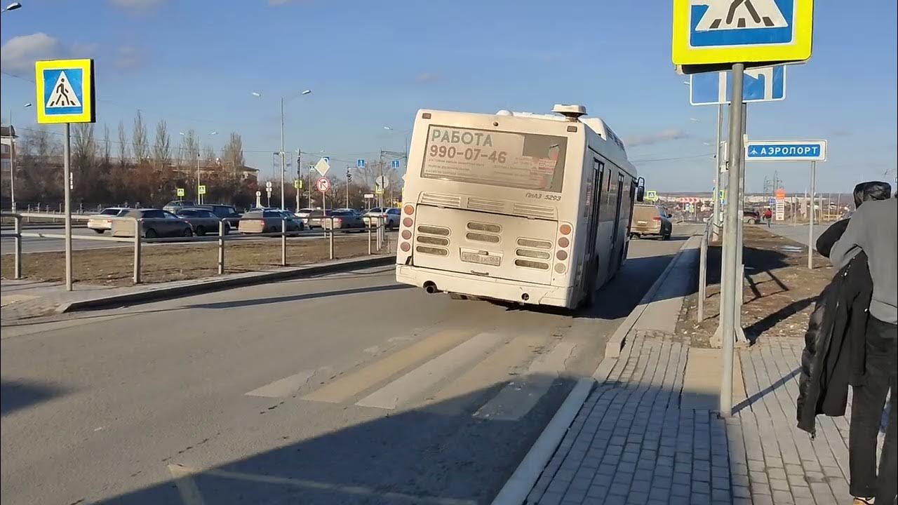 Полицейский гаишник. Таксист высадил сможете довезти видео. Таксист баран. Водитель на такси высадил пассажира. Таксист высадил сможете довезти видео.