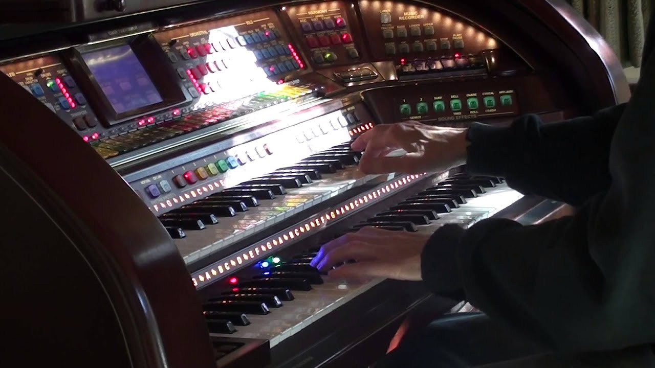 Walter Hammel Plays Oldies Pop Ballad Band Of Gold On The Lowrey walter-hammel-plays-oldies-pop-ballad-band-of-gold-on-the-lowrey