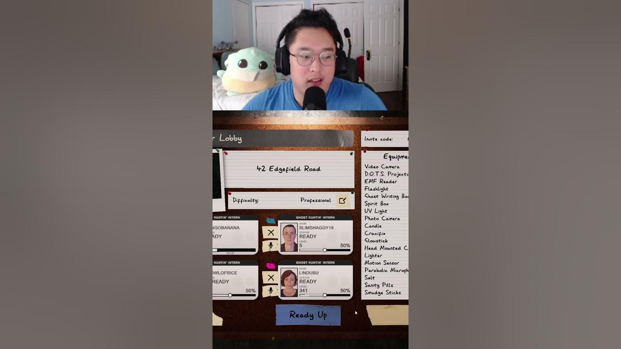 When your sister throws you under the bus... 👻👻👻 Twitch Phasmophobia