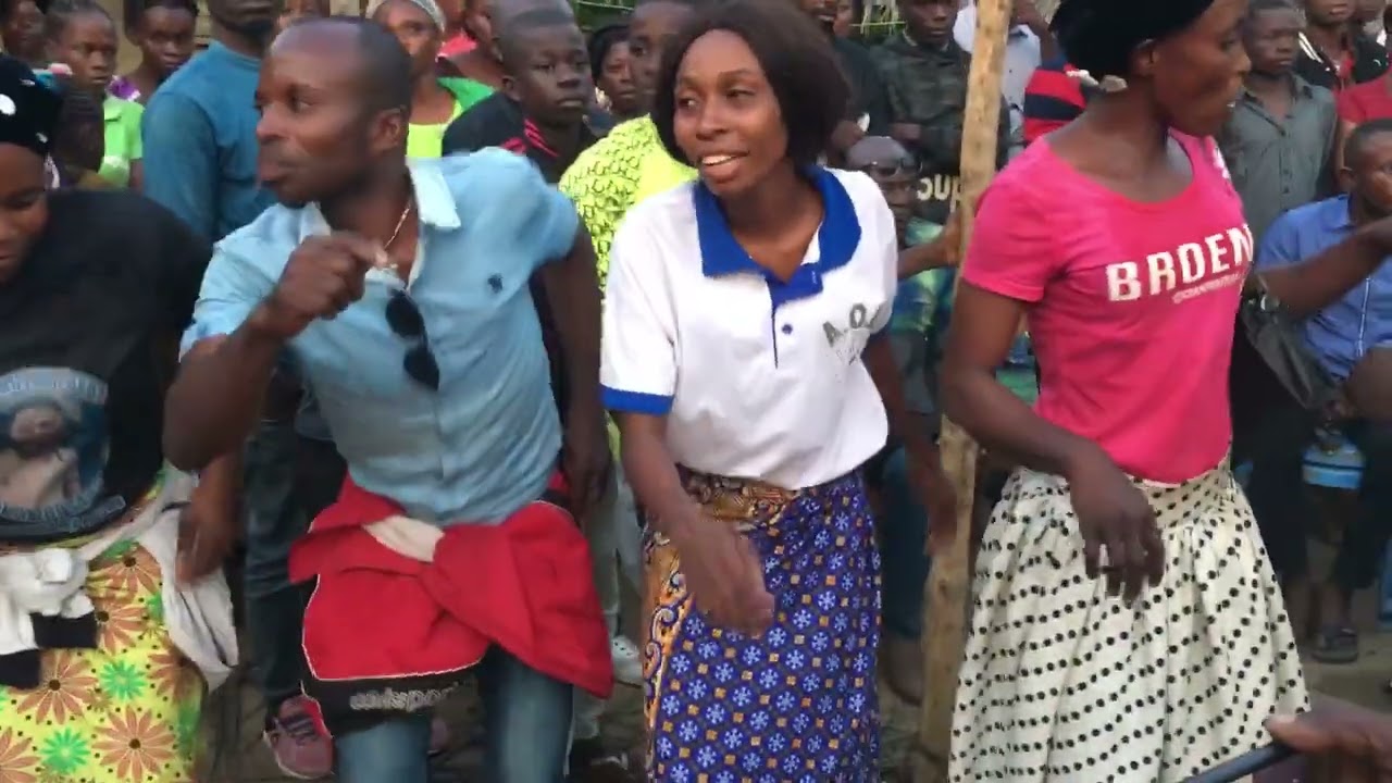 Les obsèques de Onguienga m’a balon au village Bomba