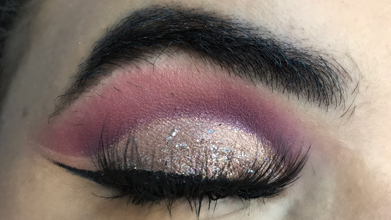 Classic Makeup Tutorial Cut Crease with Silver Glitter - YouTube