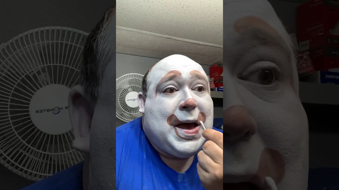 Much better demo on whiteface clown makeup