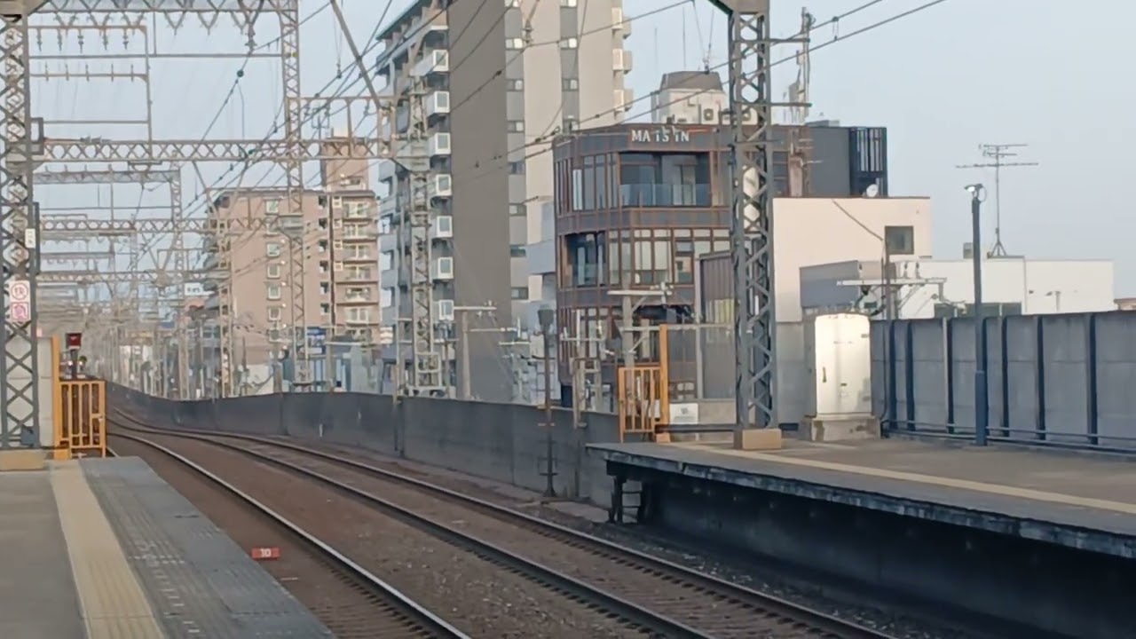 近鉄5800系DF13編成普通大阪上本町行き近鉄八尾駅発車!近鉄2430系AG31編成+近鉄1436系VW36編成普通河内国分行き近鉄八尾駅到着!