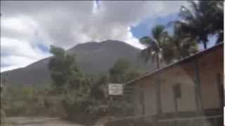 El Salvador&#39;s Chaparrastique volcano erupts prompting evacuation