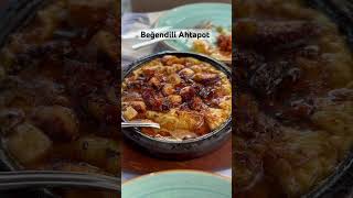 Bana Bir Kase Deniz Sesi Ve Beğendili Ahtapot Lütfen.