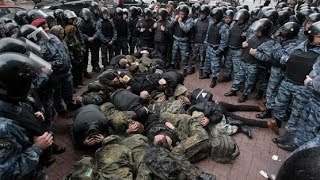 ШОК!!! Украинцы бъют фашистов! 9 мая 2017 Киев Одесса Харьков фильм НАРОДНАЯ ВОЙНА Украина ШОК!!! Украинцы бъют фашистов! 9 мая 2017 Киев Одесса Харьков фильм НАРОДНАЯ ВОЙНА Украина