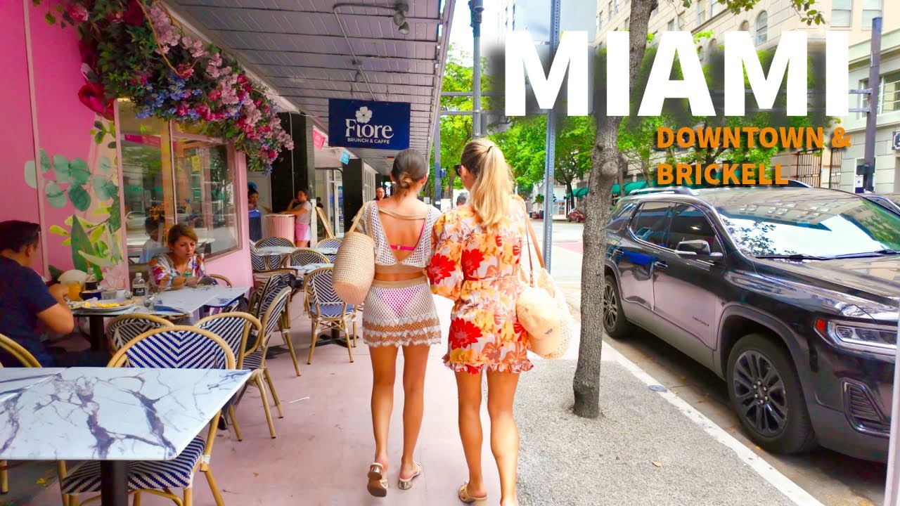 Discovering Downtown & Brickell Miami: Skyscrapers, Shops & Urban Life!