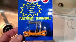 Hot Wheels Flintstones Flintmobile Color Changer 1994 Goes From Bedrock Brown To 90S Neon, Exciting