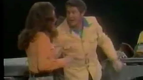 SAN FERNANDO VALLEY sung by Gail Farrell and Dick ...