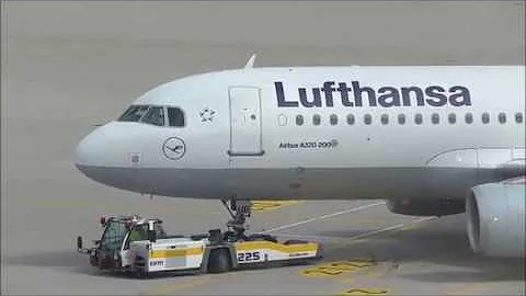 Lufthansa Airbus A320-200SL | Pushback & Take Off at Munich Airport | D-AIUB