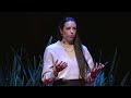 Comment réduire fortement l&#39;usage des pesticides chimiques ? | Lucie Monticelli | TEDxCannes