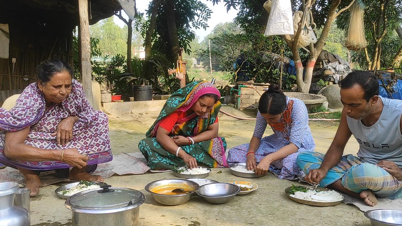 হাবি-জাবি খাবারই ভাল লাগে বেশি 👌shadow of village