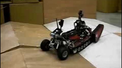 2008_RoboCup_ PANDORA s robot in action 2.flv