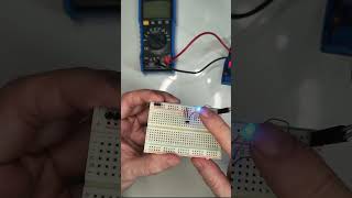 How bipolar HALL sensor works #hall #diy #sensor #halleffect