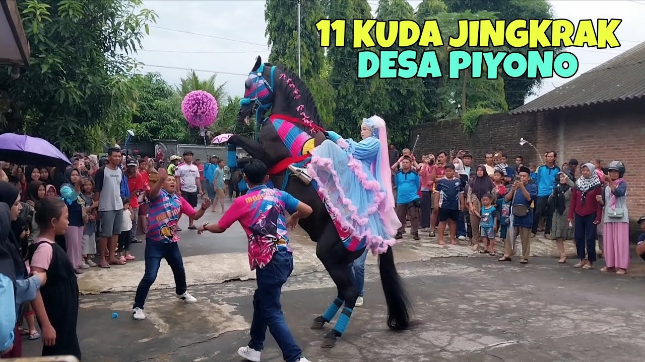 Arak Arakan 11 Kuda Jingkrak Di Desa Piyono