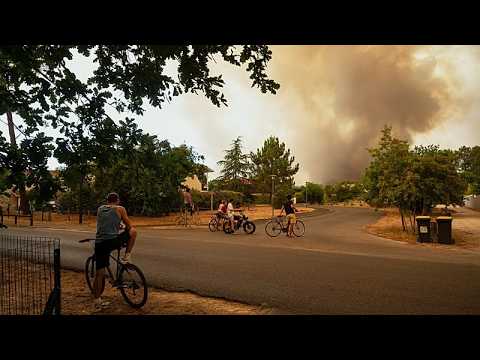 Mass evacuations in France and Spain due to spreading wildfires