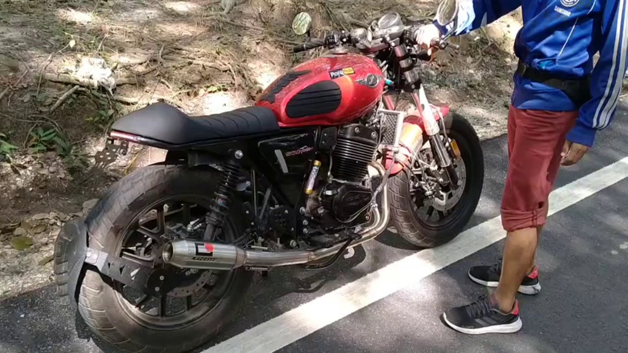 GPX Legend 250 Twin MG Exhaust Fullsystem - YouTube