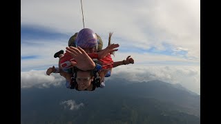 Marinela Banica - SKYDIVE HAWAII