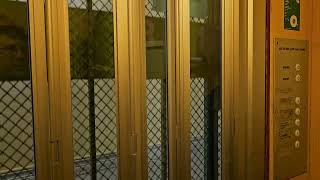 Amazing 1929 ASEA (mb Kone-ASEA-Graham 1972) elevator/lift in Drottninggatan 25, Norrköping, SWE